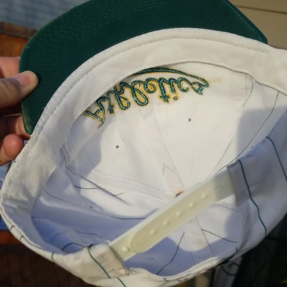 STARTER MLB Oakland Athletics Script Pin Stripe Snapback Hat Vintage Rare - Picture 8 of 11